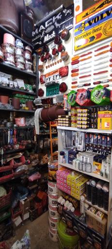 عکس فروشگاه یدک ماک