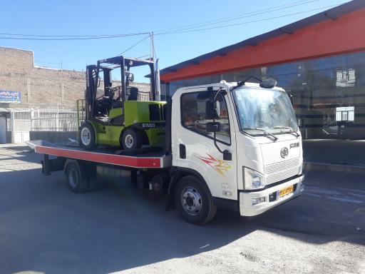 عکس جرثقیل و خودروبر فراست