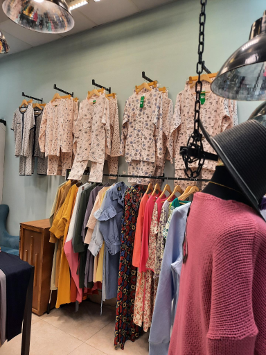 عکس بوتیک آدخت