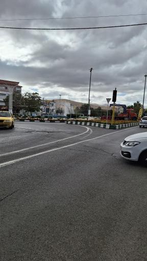 عکس میدان معلم