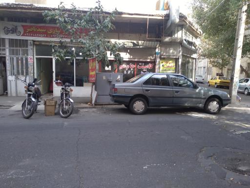 عکس تعمیرگاه موتور سیکلت سید ناصر