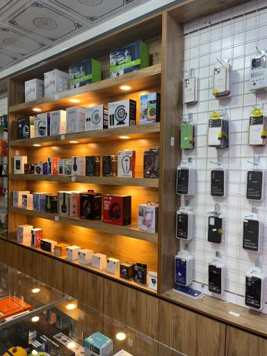 عکس فروشگاه موبایل و لوازم جانبی دریاتل