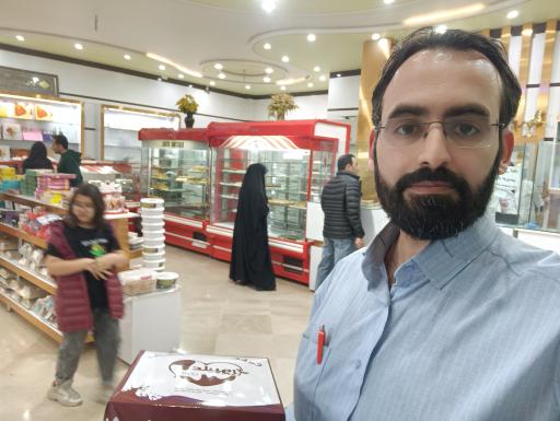 عکس کافه قنادی علیپور