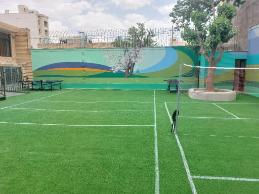 عکس دبیرستان سخن متوسطه اول دخترانه