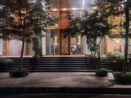 عکس برج باغ بوتیک ولنجک