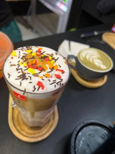 عکس کافه رستوران تیام