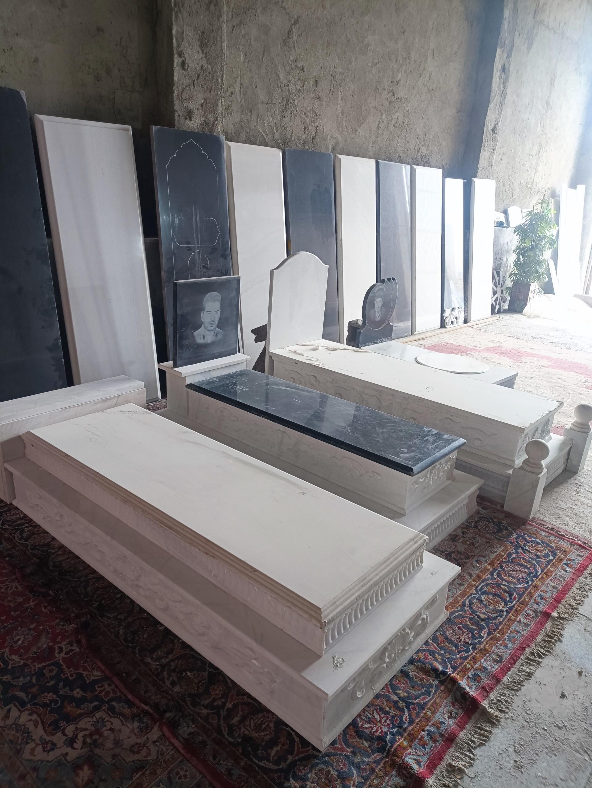 عکس سنگ مزار کاوه