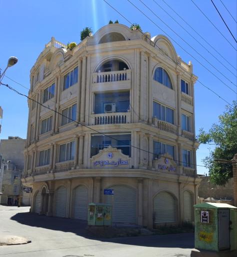عکس تالار زیبایی عمارت عروس
