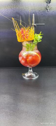 عکس سفره‌خانه سنتی الماس شهر