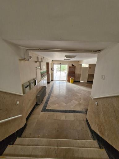 عکس دانشکده بهداشت ساختمان شماره دو