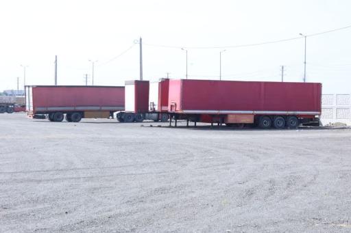 عکس پارکینگ ۵ هکتاری مهرگان