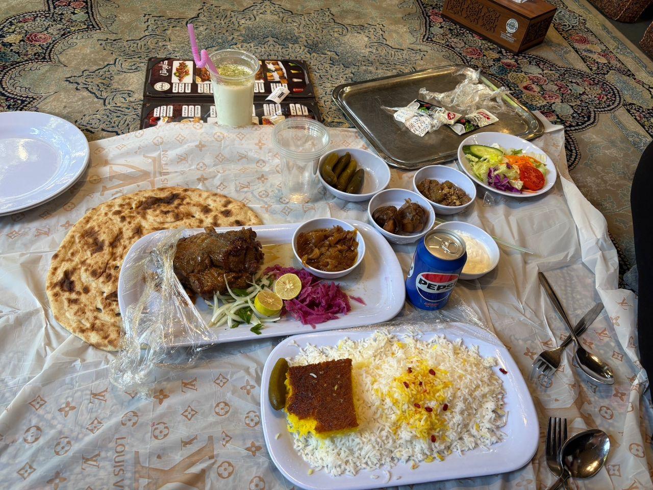 عکس رستوران داریوش
