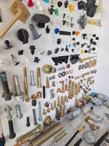 عکس مرکز تخصصی لوازم خودرو ریز یدک