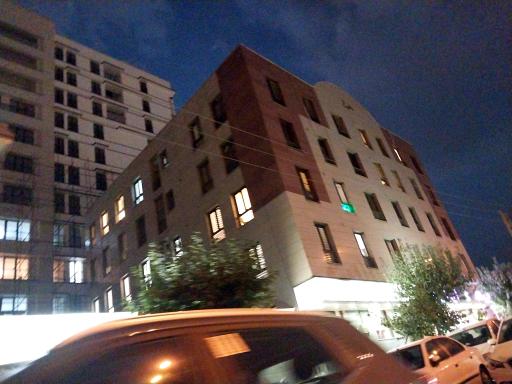 عکس ساختمان پزشکان فتح