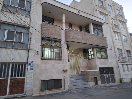 عکس اموزشگاه زبان های خارجه اوج