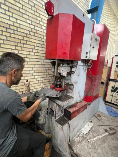 عکس مجموعه آهن آلات شهپر