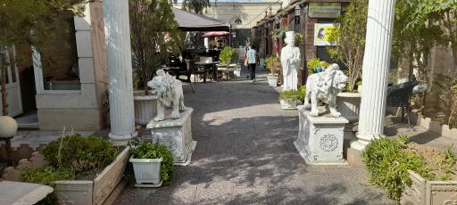 عکس باغ رستوران آپادانا