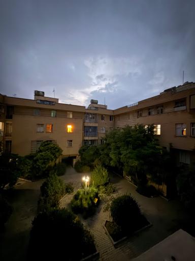 عکس مجتمع مسکونی آپارتمانی آزادی