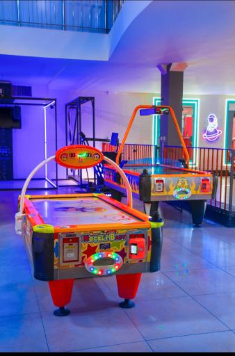 عکس شهربازی متروپارک