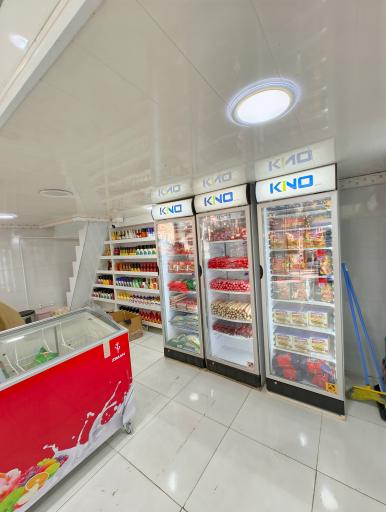 عکس فروشگاه فرآورده های گوشتی ۲۰۲