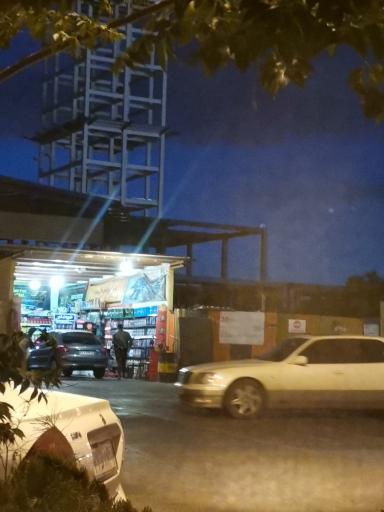 عکس اتوسرویس فانوس