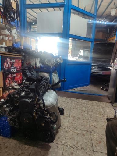 عکس تعمیرگاه حاج خلیل