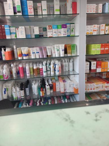 عکس داروخانه شبانه روزی جالینوس