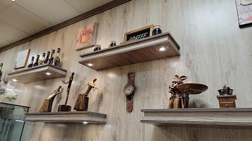 عکس کافه قنادی دل آوا