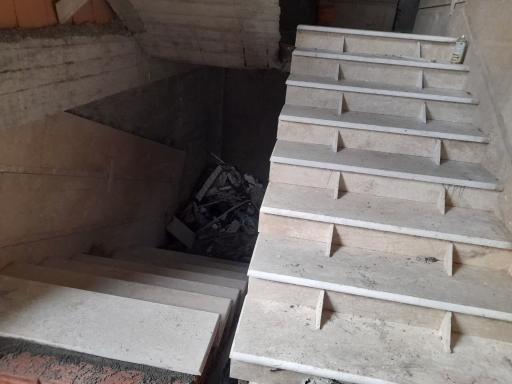 گروه ساختمانی النا