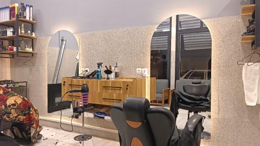 آرایشگاه مون