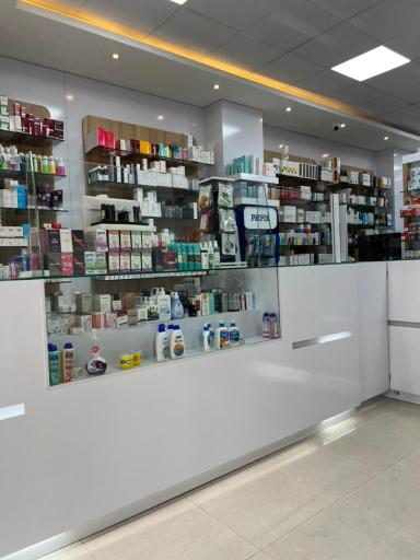 عکس داروخانه دکتر نظری