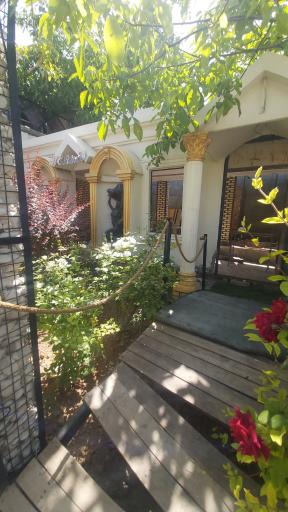عکس باغ رستوران هرمس