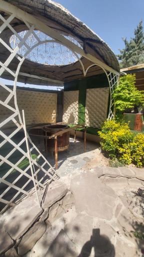 عکس باغ رستوران هرمس