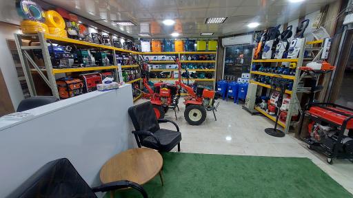 عکس دیوانی پمپ