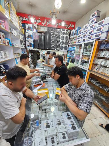 موبایل برگ خزان