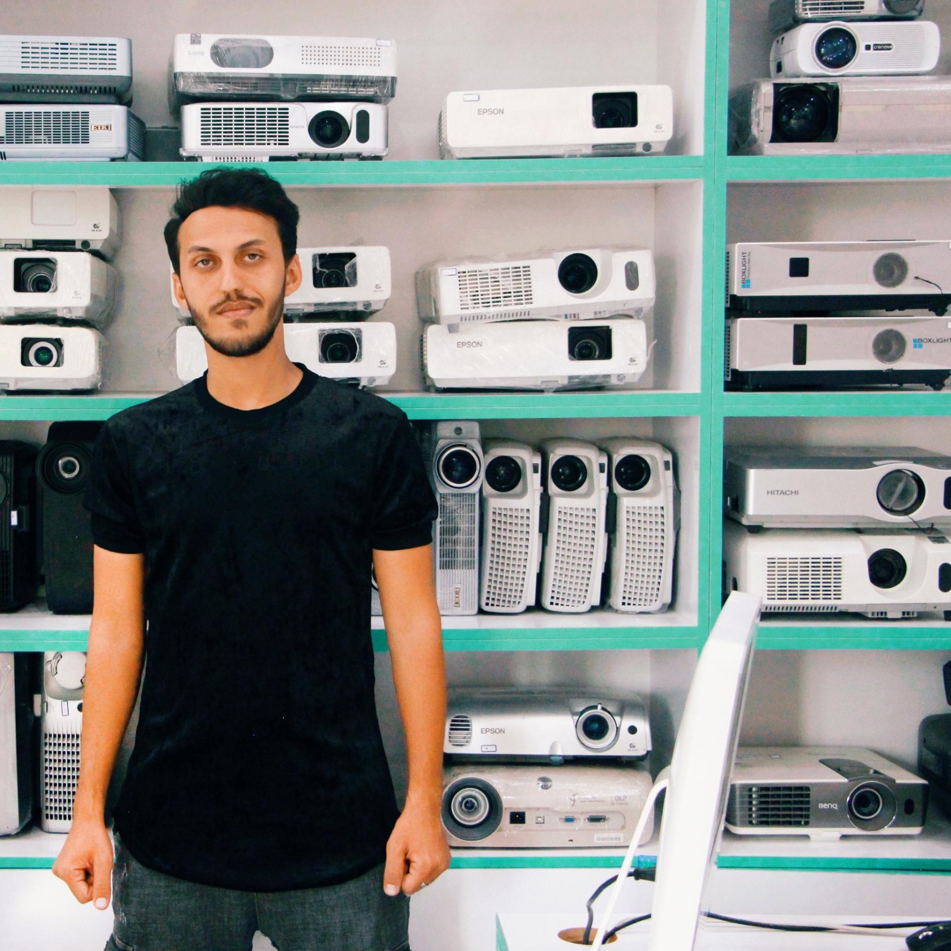 عکس فروشگاه ویدیوپروژکتور نورپردازان شرق