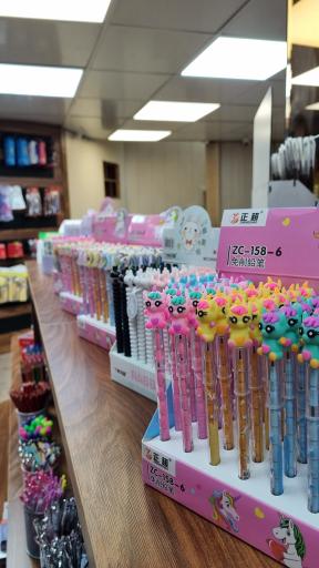 عکس فروشگاه لوازم التحریر بشری