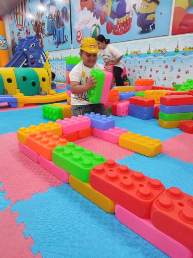 عکس خانه بازی کودک بچه های بهشت