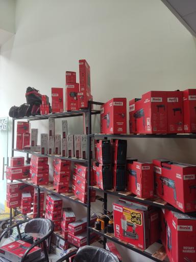 عکس فروشگاه ابزار فابریک