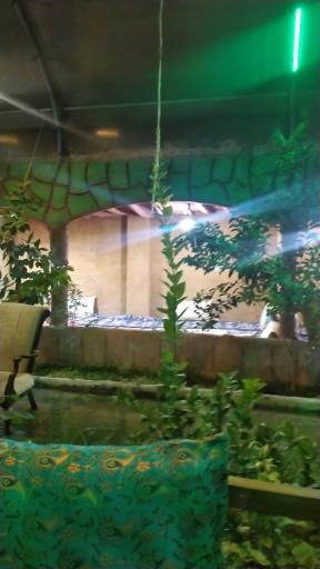 عکس باغ رستوران کلبه راز