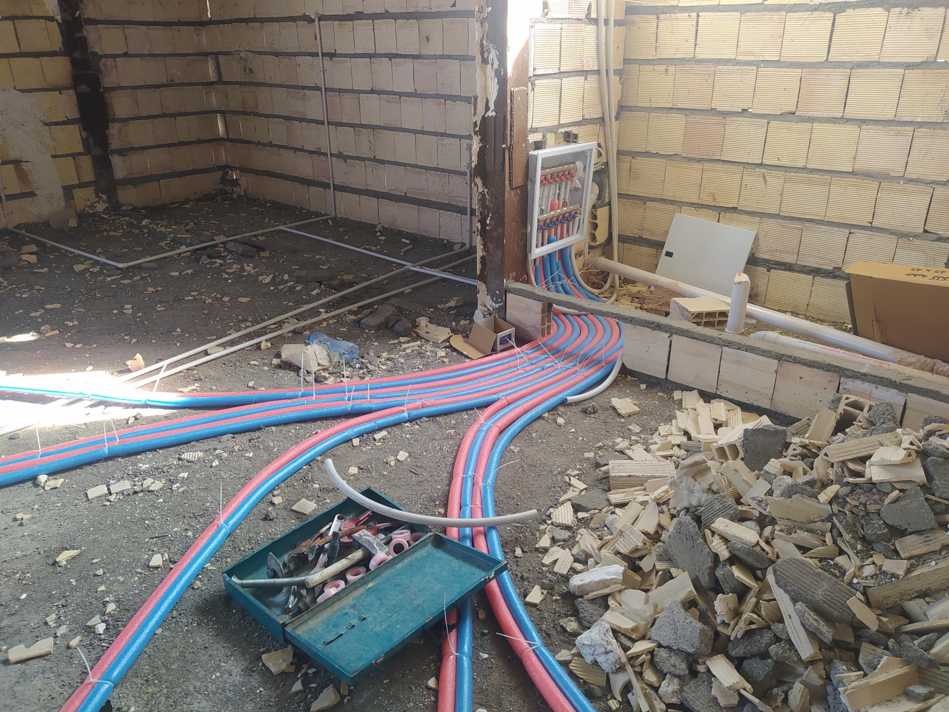 عکس لوله کشی آب و فاضلاب وشوفاژ(اصغر باکند)