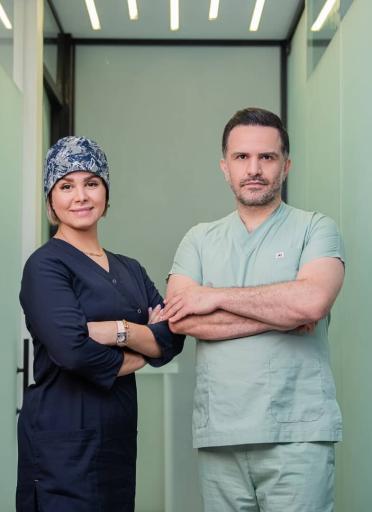 مطب دندانپزشکی دکتر احسان نائینی 