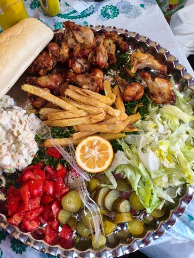 عکس کلبه خوراک عمو رحمت  