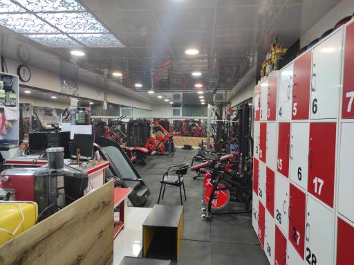 عکس باشگاه پرورش اندام تک تن