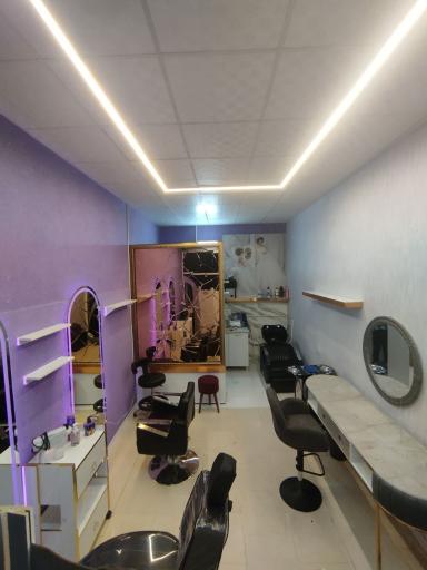 عکس سالن زیبایی ریحانا 