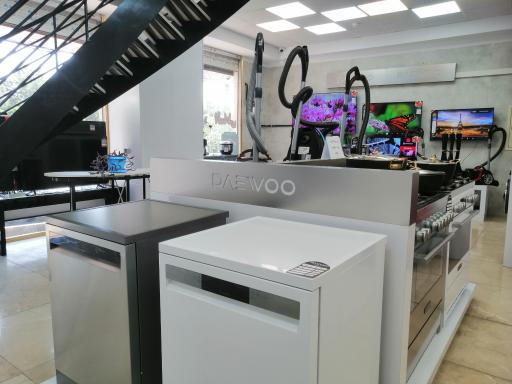 عکس فروشگاه زنجیره ای دوو نبوت