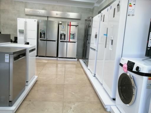 عکس فروشگاه زنجیره ای دوو نبوت