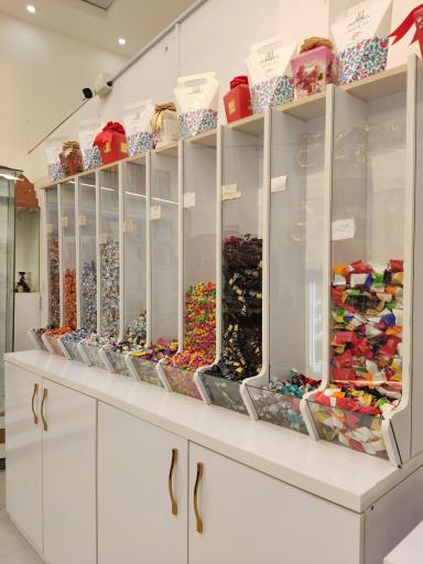 عکس کیک و شیرینی آوازه 