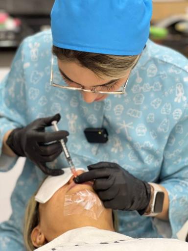 کلینیک زیبایی سارا