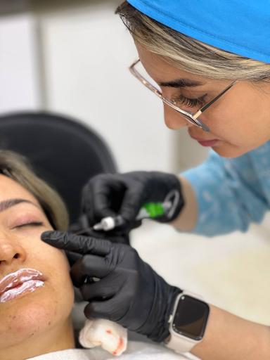 عکس کلینیک سارا